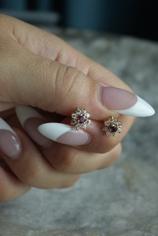 14K FLOWER STUDS