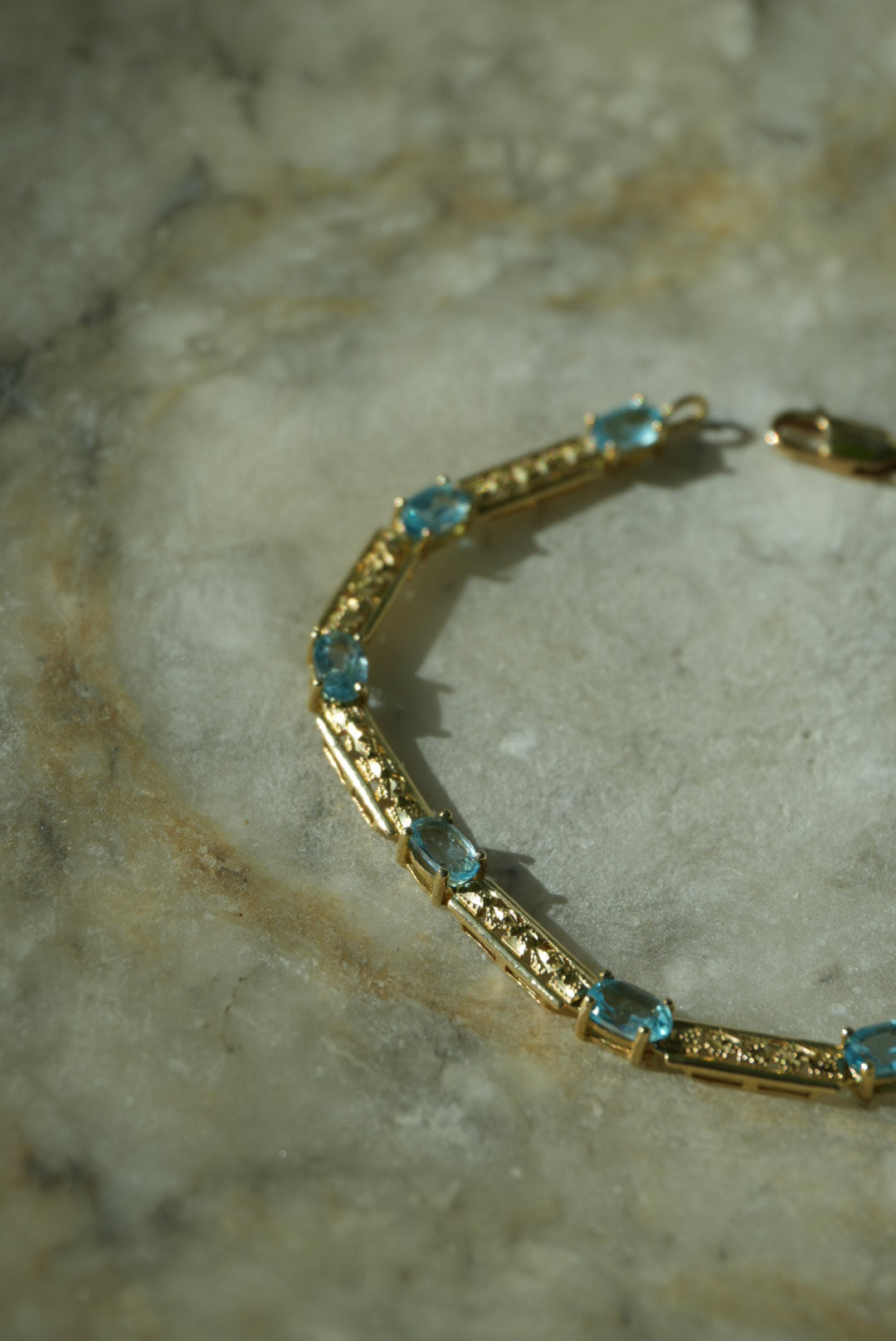 10K AQUAMARINE BRACELET