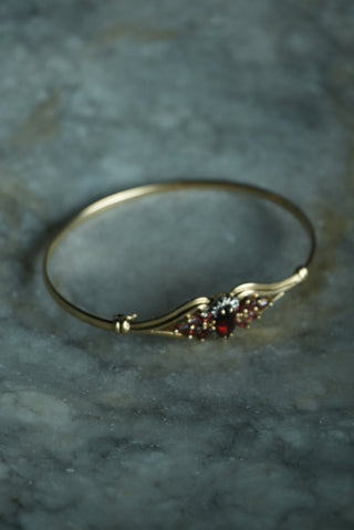 10K GARNET BANGLE