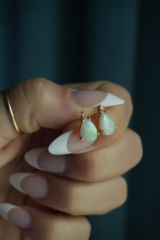 10K OPAL STUDS