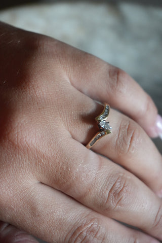 14K DIAMOND MARQUISE RING