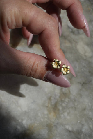 14k Hibiscus Flower Studs