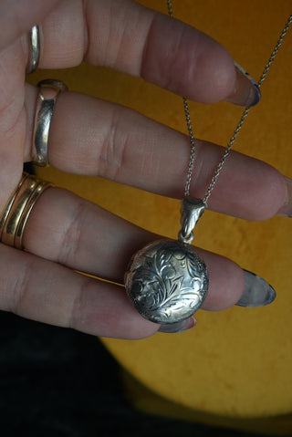 PERFECT LOCKET