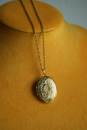 LOCKET OF SECRETS