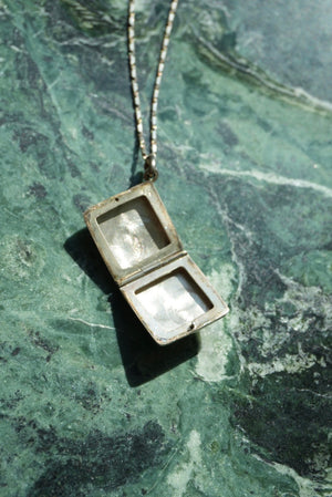 STERLING WINDOW LOCKET