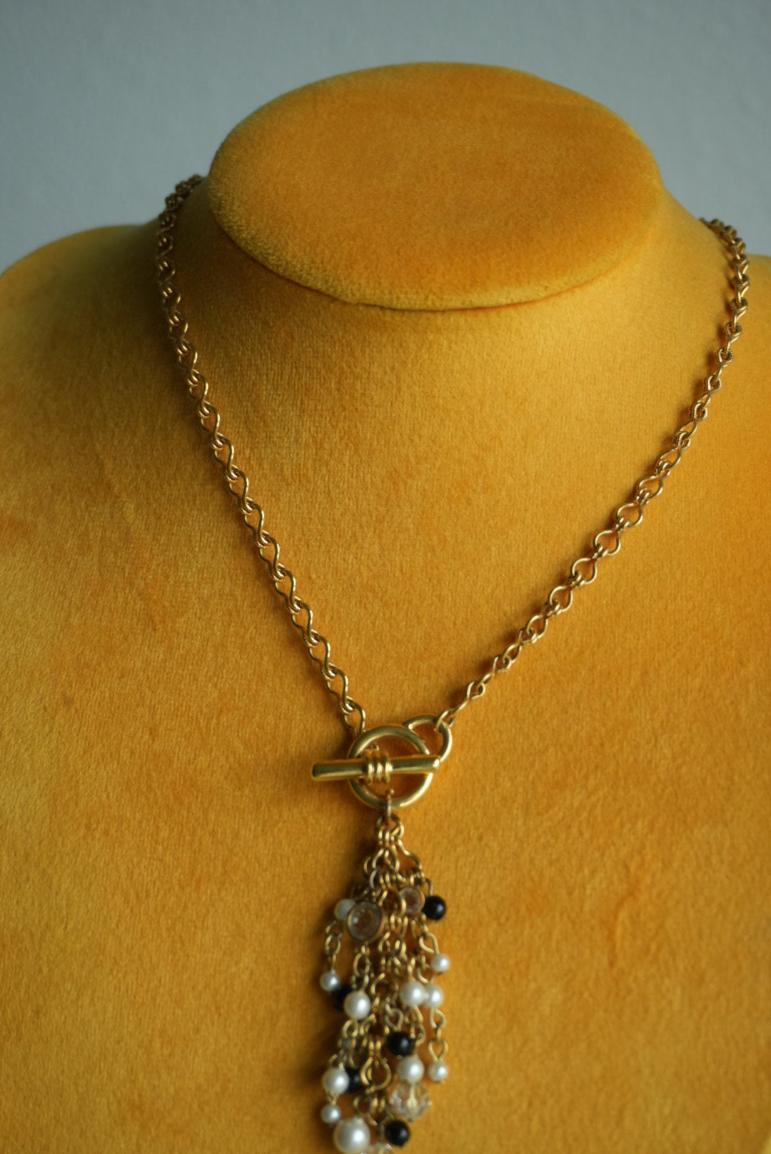 TOGGLE BEADS