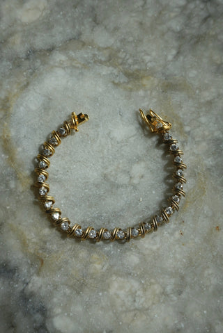 GOLDEN RIBBONS