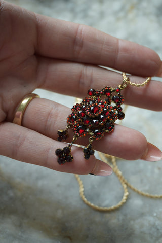 RICHEST GARNET CLUSTER