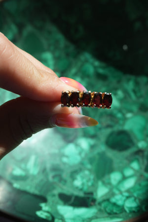 ELEVATED GARNETS SZ 7