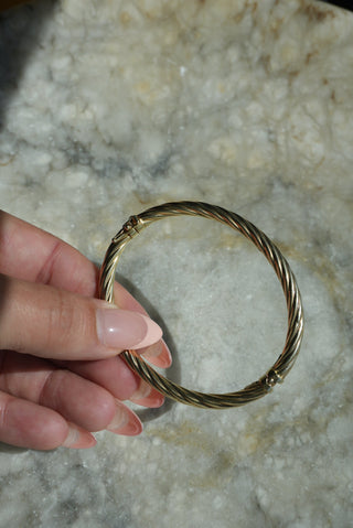 GOLDEN WRAPS