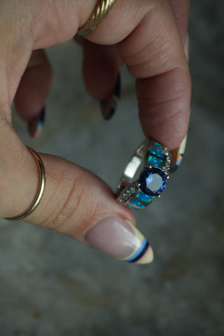 SHADES OF BLUE SZ 7