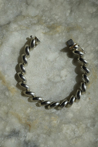 CROISSANT BRACELET