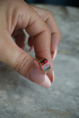 10K BEZEL SET GARNET