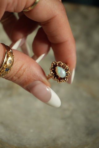 10K ANTIQUE OPAL RING
