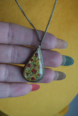 HAND PAINTED PEARL BIRDS