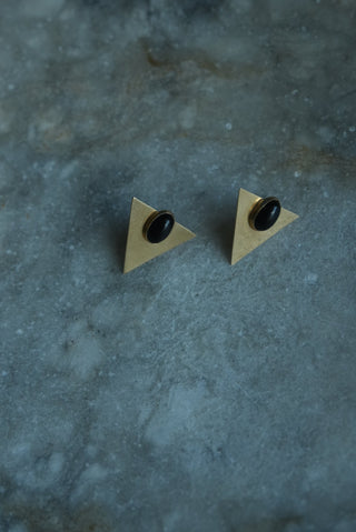 10K ONYX MODERNIST STUDS