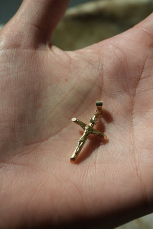 14K GOLD CRUCIFIX CHARM