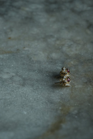 14K FLOWER STUDS