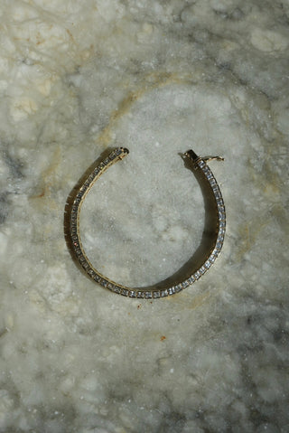 GLASS RIBBON