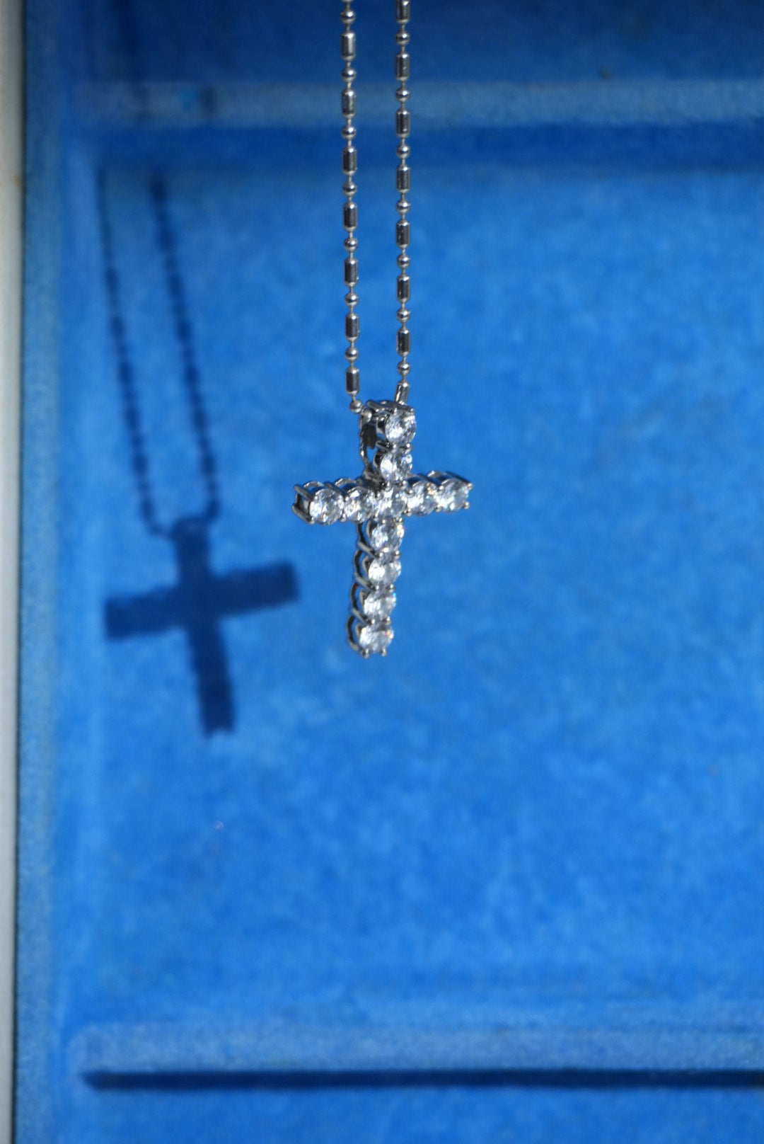 CRYSTAL CROSS