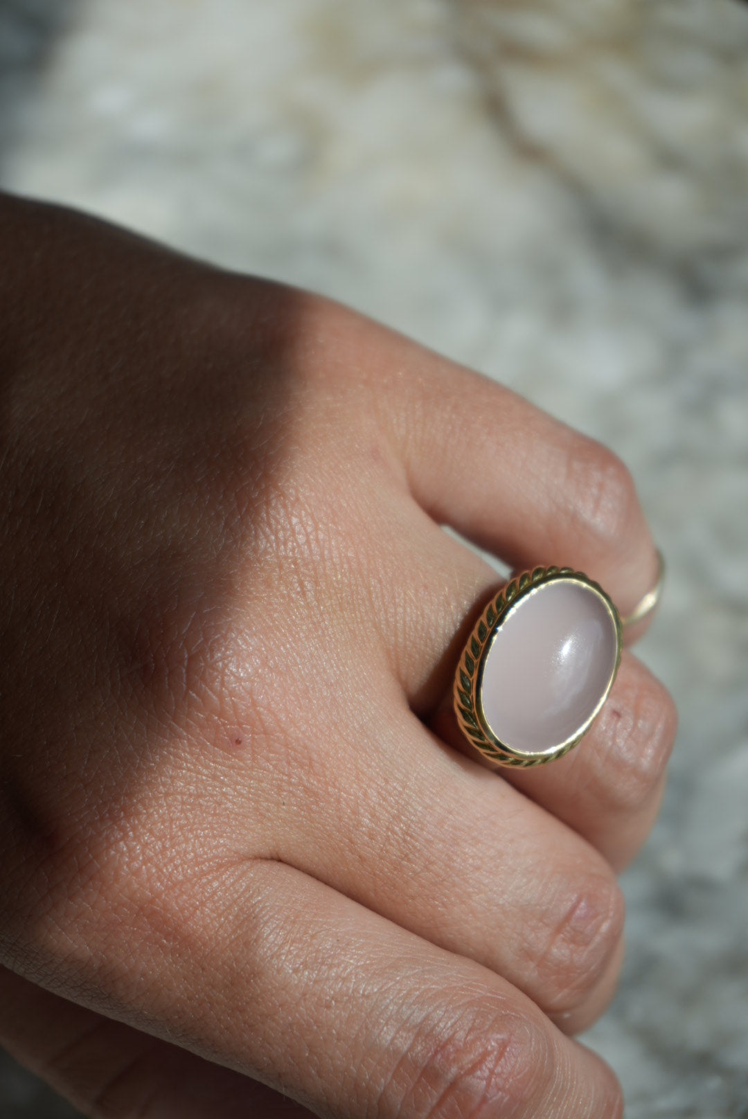 ROSE QUARTZ CABOCHON RING