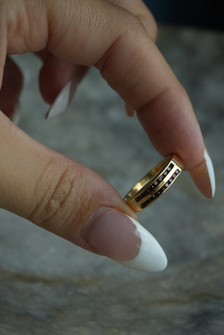 18K GARNET BAND