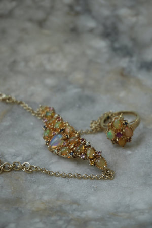 GOLDEN HAND CHAINS