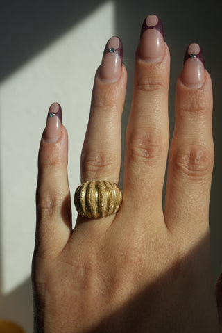 14K GO7DEN CROISSANT