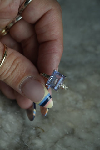 SO ELEGANT -LILAC EMERALD CUT GLASS RING SZ 6.5