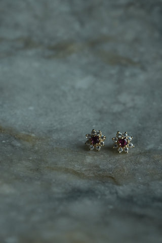 14K FLOWER STUDS
