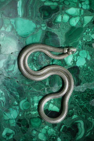 SILVER SNAKE CHAIN