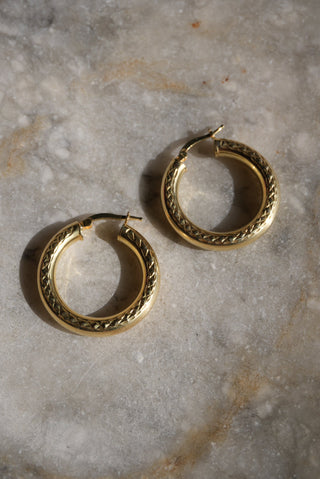 HAMMERED HOOPS