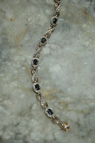 SAPPHIRE HUGS N KISSES