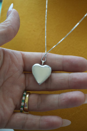 LADY LOCKET