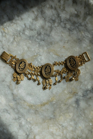 GOLD LEAF REVIVAL