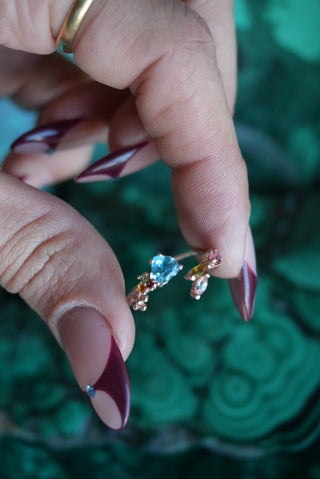 GEMSTONE BYPASS RING SZ 7.5