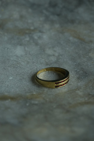 18K GARNET BAND