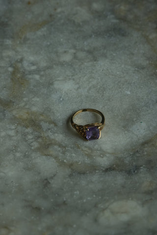 14K AMETHYST ANTIQUE RING