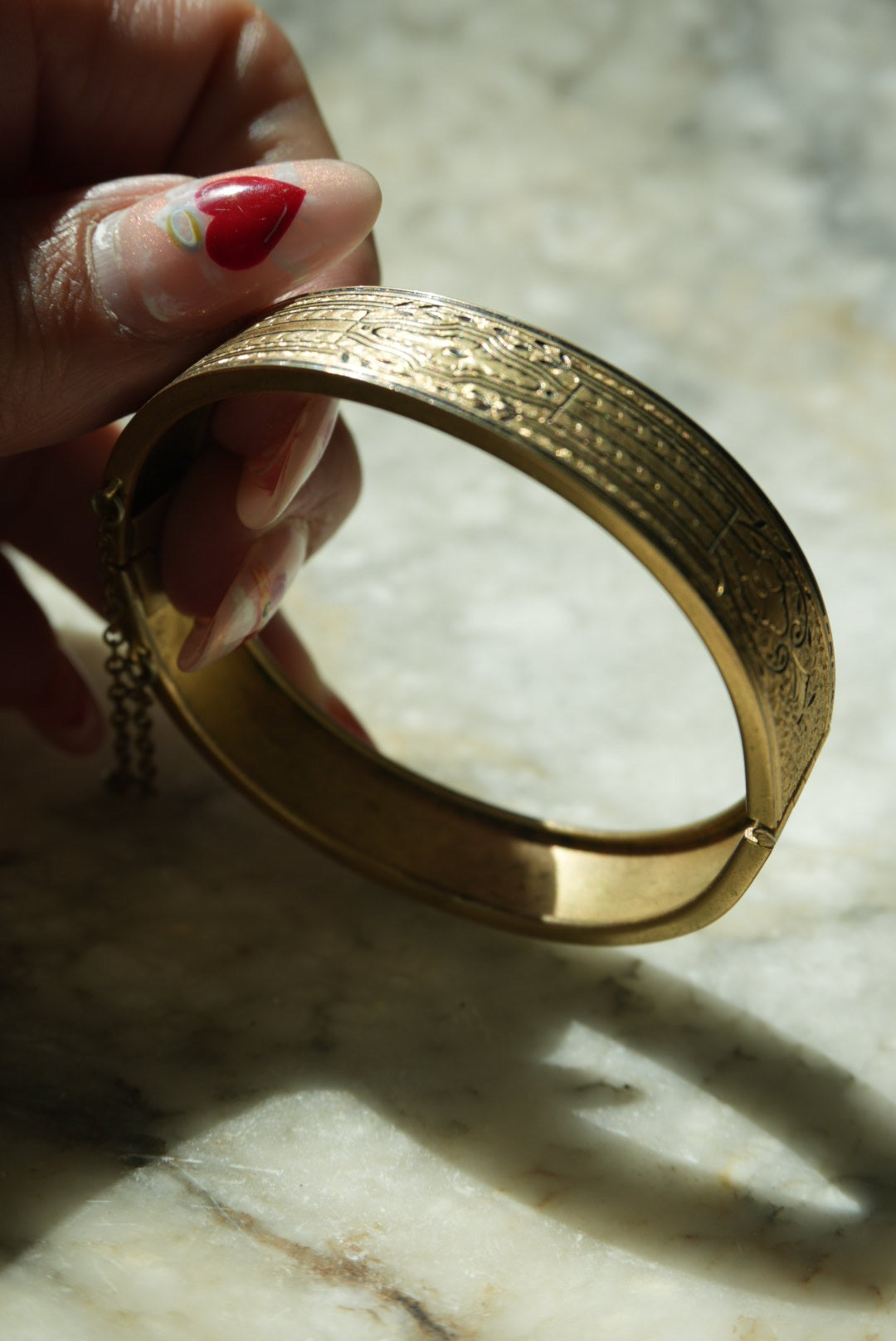 VINTAGE ART DECO BANGLE