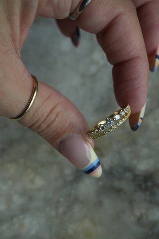 GOLDEN TIARA SZ 7.5