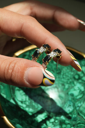 TWIN SAPPHIRES