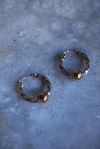 DUAL HOOPS