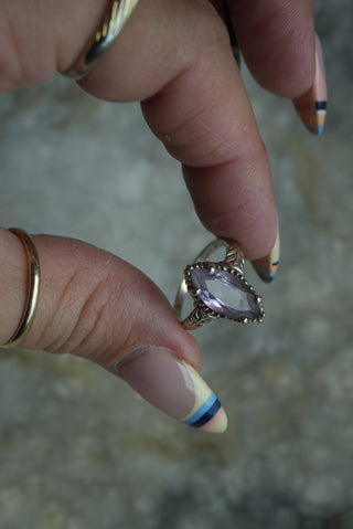 LOOKING GLASS SZ 6