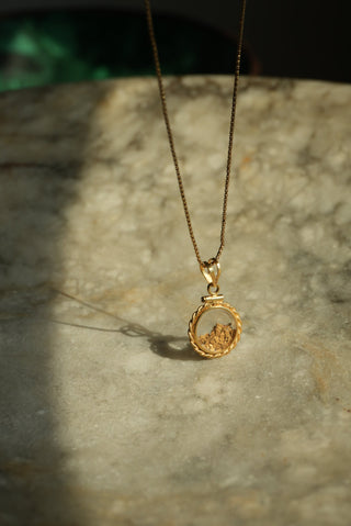 GOLDEN NUGGET CHARM NECKLACE