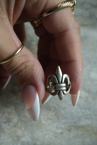 Fleur De Lis - Sterling Symbol Ring Size 6.5
