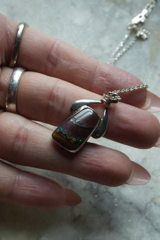 Rogue Legacy - Sterling Polished Stone Necklace