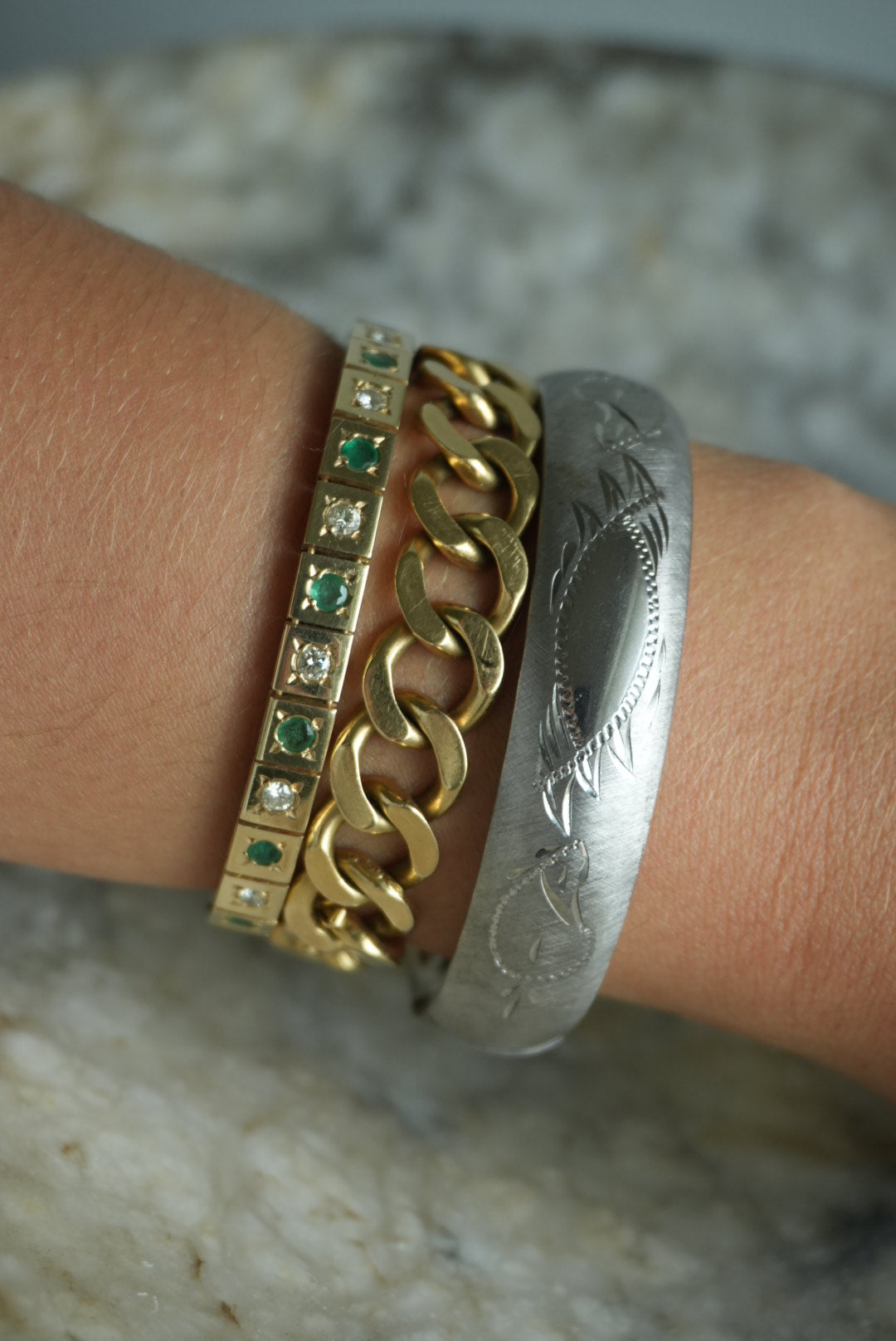 BRUSHED BANGLE