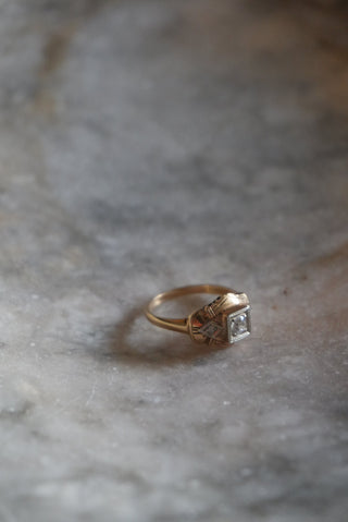 14K GOLD ENGAGEMENT RING