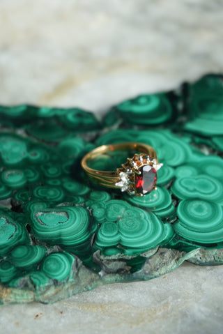 14K GARNET & DIAMOND RING