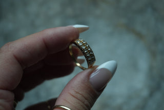 10K WHITE QUARTZ RING